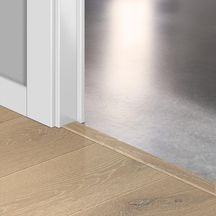 Profilé de finition replaqué vrai bois sur MDF Incizo 3887 - chêne citron vert extra mat - L. 2,15 m - 17x54 mm