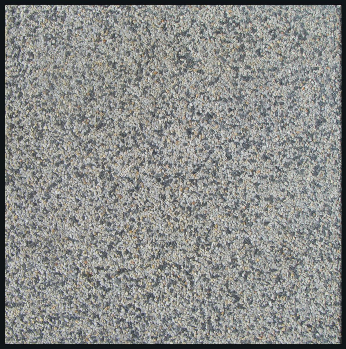 Dalle 546 50X50X4cm gravier noir mélange quartz fond blanc T7 - Réf: 310025