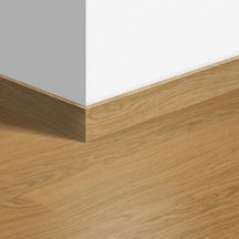 Plinthe vinyle LVT pour parquet 40098 - chêne charbon brun - L. 2,4 m - 12x58 mm