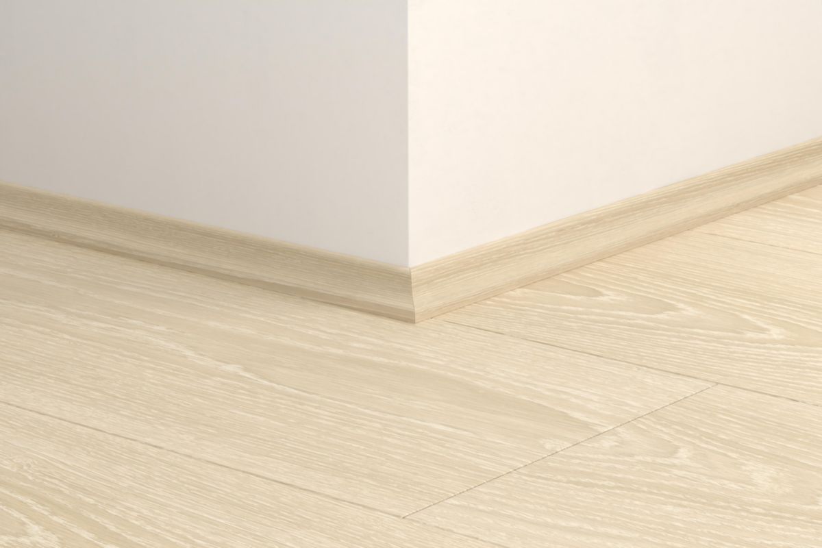 Moulure pour sol stratifié 5799 - chêne beige givré - 17x17 mm - L. 2,4 m