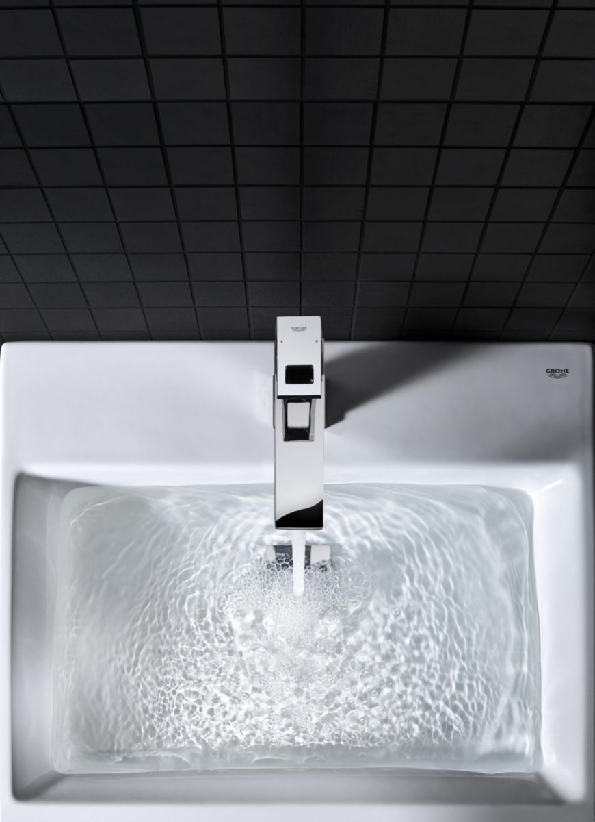 Mitigeur lavabo EUROCUBE Taille M  Chromé Réf : 23445000