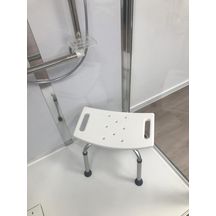 Tabouret de douche sur pied AKW INTERNATIONAL réf. 02300-LS