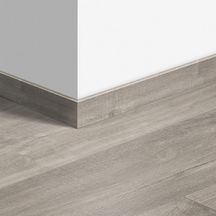 Plinthe vinyle LVT pour parquet 40030 - chêne canyon gris avec traits de scie - L. 2,4 m - 12x58 mm