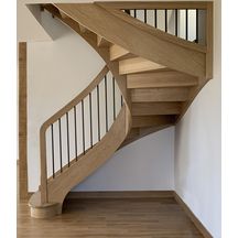 Escalier intérieur bois Aubrac - 3 versions disponibles - sur mesure