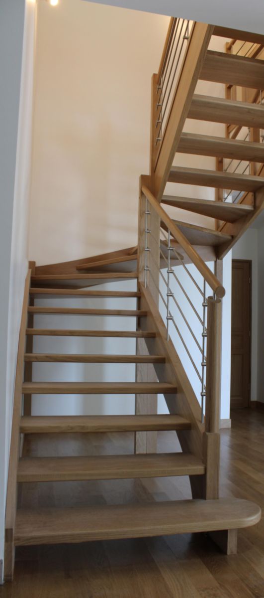 Escalier intérieur bois Aubrac - 3 versions disponibles - sur mesure