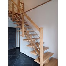 Escalier intérieur bois à limon central Causse - sur mesure