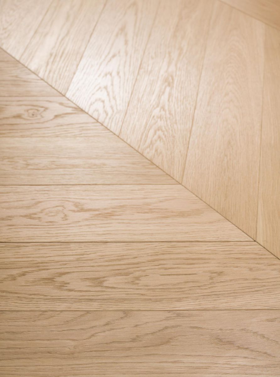 Parquet chêne massif Point de Hongrie - choix premier bis - GO4A - 90x700 mm - ép. 10 mm