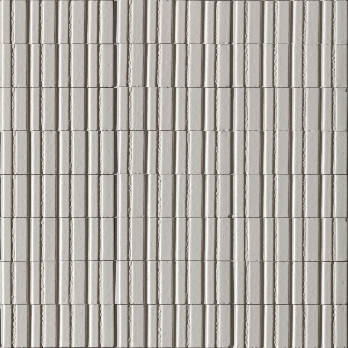 Carrelage mural Glacé - grès cérame émaillé - ton bianco glossy structuré rayé - 7,5x20 cm - ép. 11,5 mm