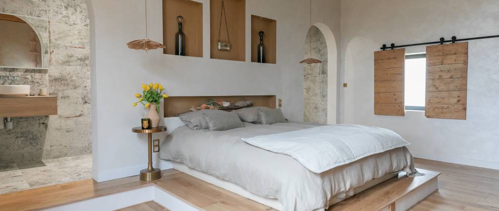 chambre blanche et bois et parquet chene massif