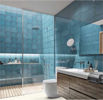 Salle de bain bleue rénovée