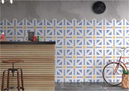 Frise murale en carrelage à motifs effet carreaux de ciment dans une cuisine